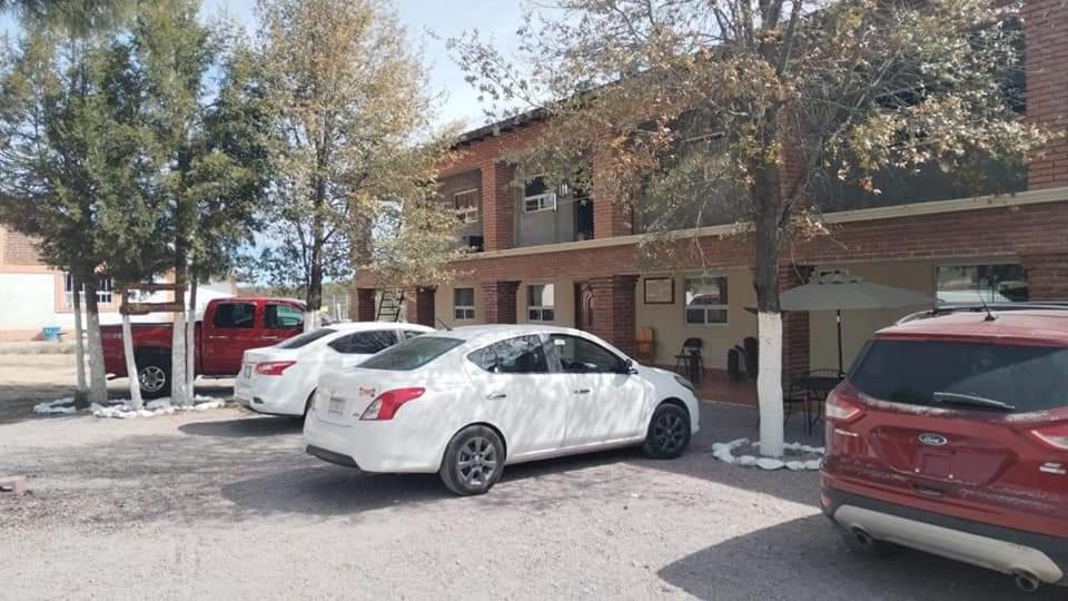 Hotel Hacienda Las Barrancas Del Cobre Areponapuchi Exterior photo