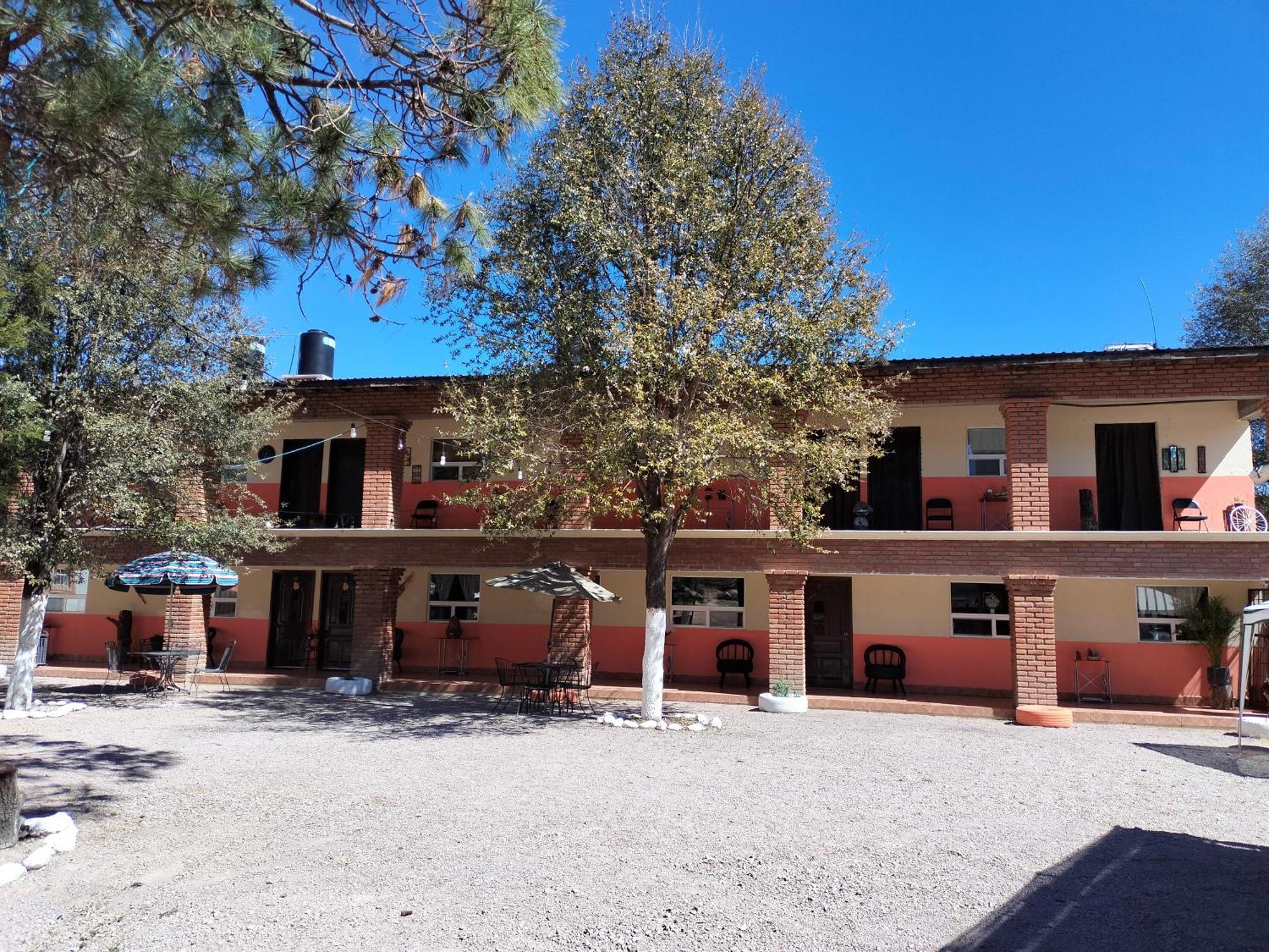 Hotel Hacienda Las Barrancas Del Cobre Areponapuchi Exterior photo